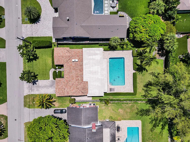 248 Codrington Dr — Photo 98