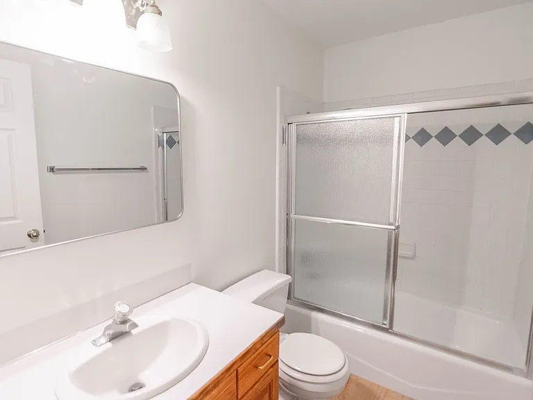 Hillfield Seven Plex — Photo 10