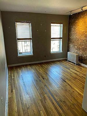 1st image of 428 W 46th St APT 4B