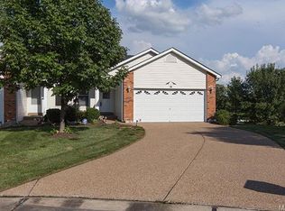 16 Battersea Ct, O'Fallon, MO 63366