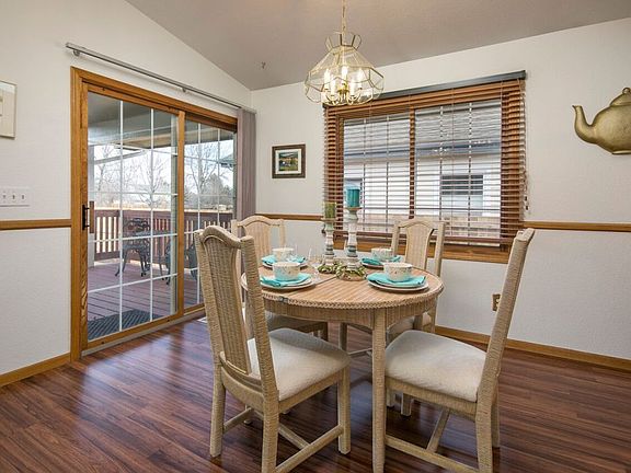 4th image of 2606 Featherstar Way