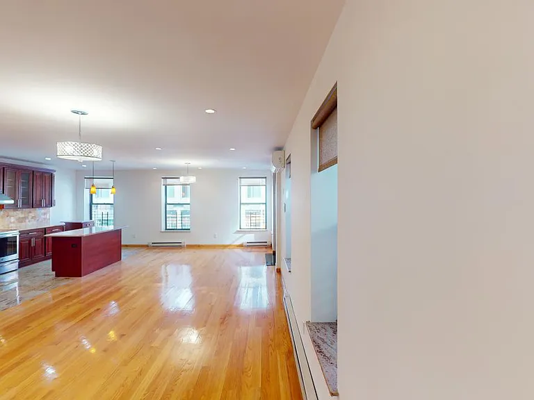 400 E 78th St #10 — Photo 23