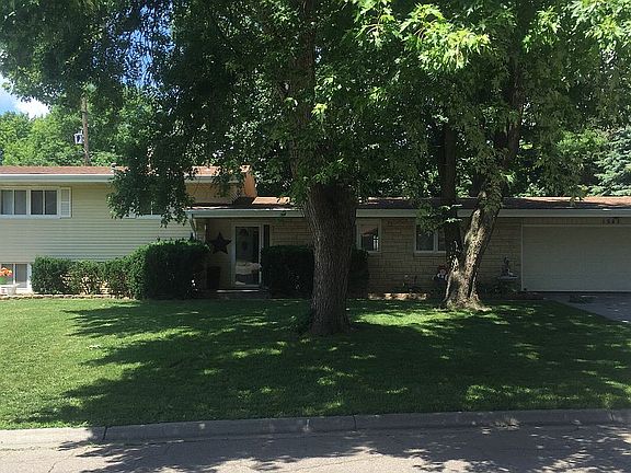 3rd image of 1545 Crestline Dr