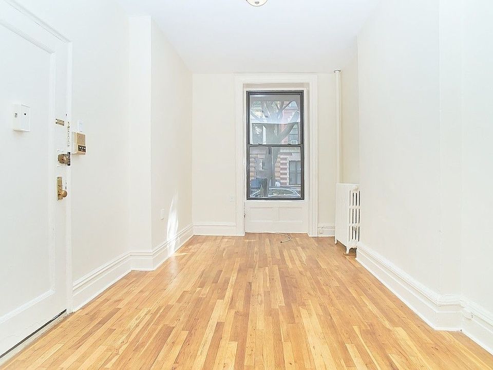 1st image of 209 W 80th St APT 4A