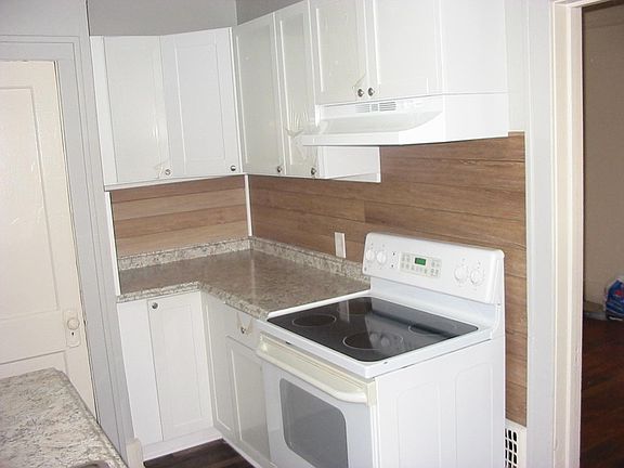 4th image of 45830 Cass Ave