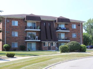 5701 W 129th St APT 1B, Crestwood, IL 60445