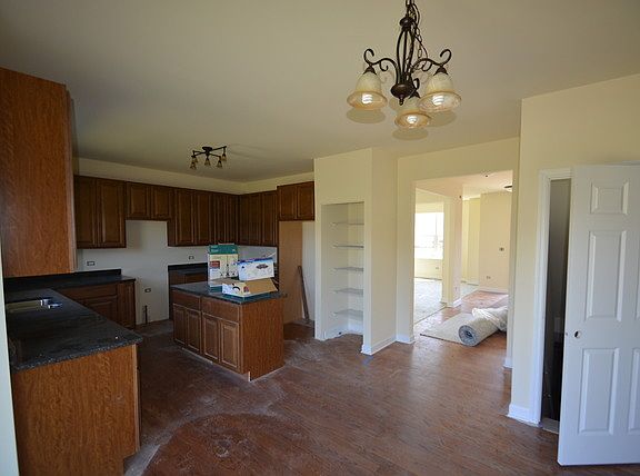 2nd image of 16444 Fairfield Dr
