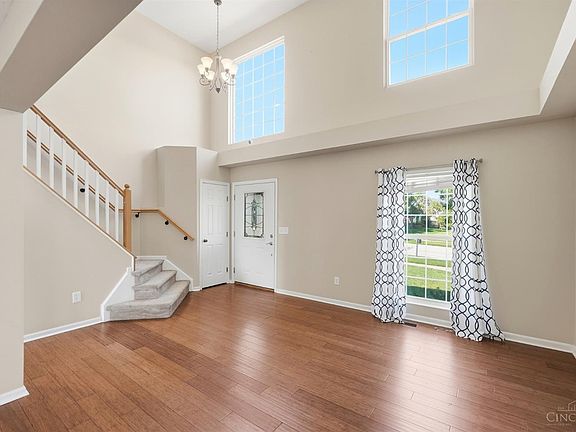 3rd image of 7180 Ruwes Oak Dr
