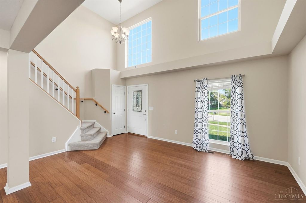 7180 Ruwes Oak Dr, Cincinnati, OH - View 3