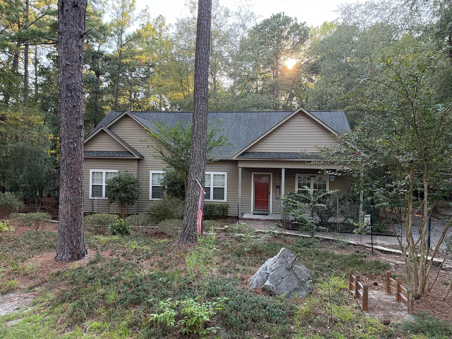 3 bed, 1513 sqft, $1,800 — Photo 1