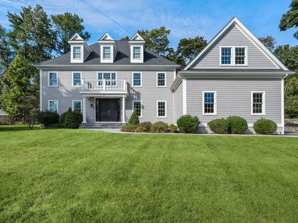 25 Hedgerow Ln, Westwood, MA 02090