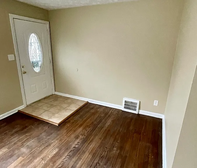 5333 Hollywood Ave — Photo 4