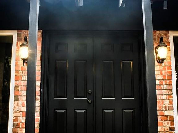 4th image of 2411 Dartmouth Dr