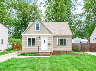 7025 Greenleaf Ave, Parma Heights, OH 44130
