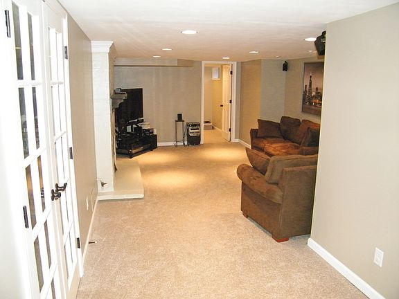LL Family Room SurroundSound
