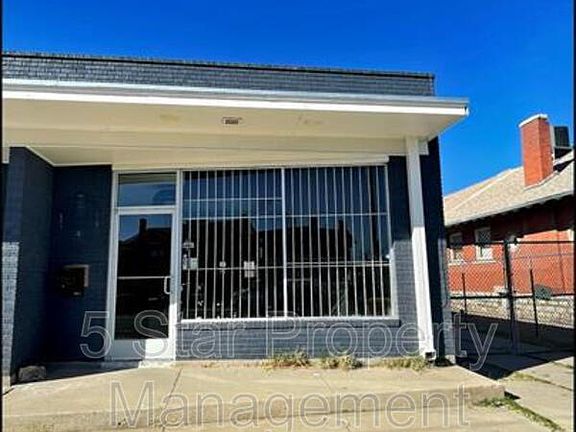 2nd image of 1909 E Yandell Dr #1913