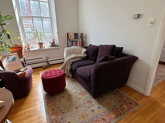 2nd image of 322 S 11th St #11360085
