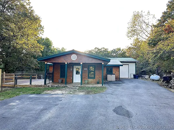 14416 W Clyde Maher Rd, Tahlequah, OK 74464