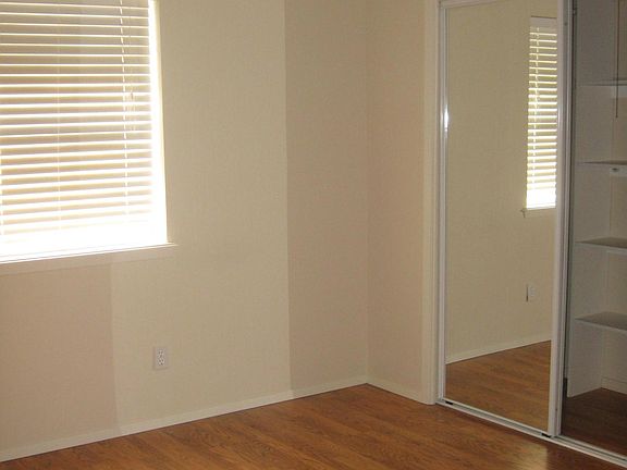 5th image of 6308 Montview Dr
