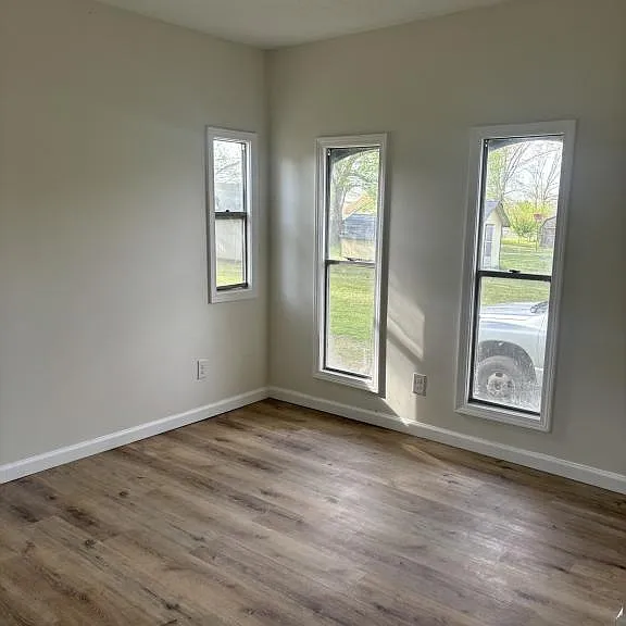 512 S Brownsville St — Photo 4