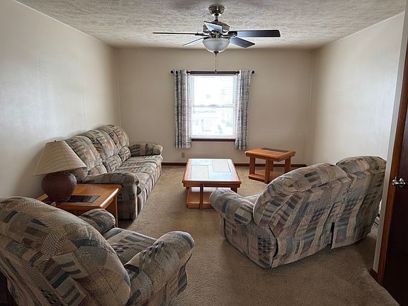 2nd image of 108 E Cedar Ave #4