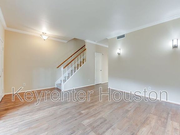 5th image of 14703 Barryknoll Ln APT 18