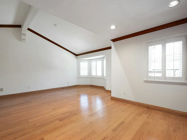 227 S Irena Ave #12 — Photo 29
