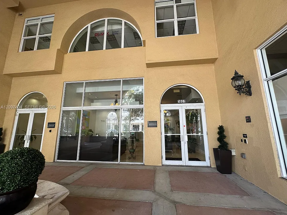 1607 Ponce De Leon Blvd #8D