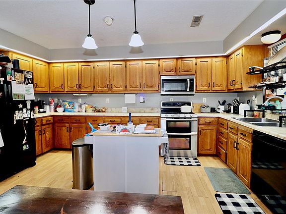 5th image of 28249 Galveston Ln