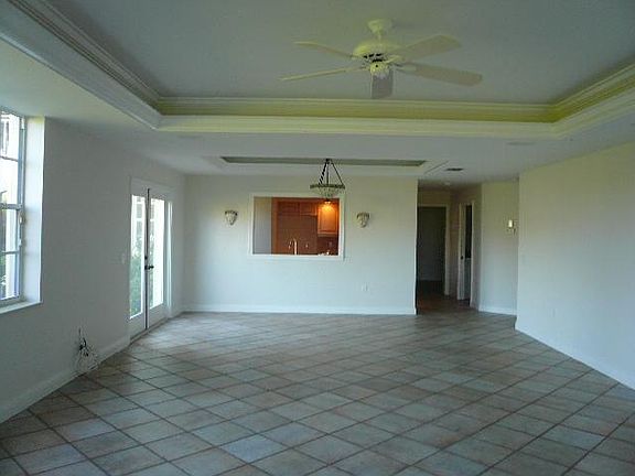3rd image of 5250 E Harbor Village Dr