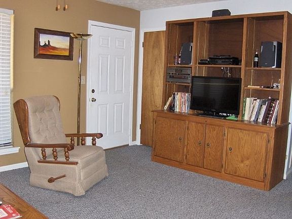 2nd image of 2847 County Road 59