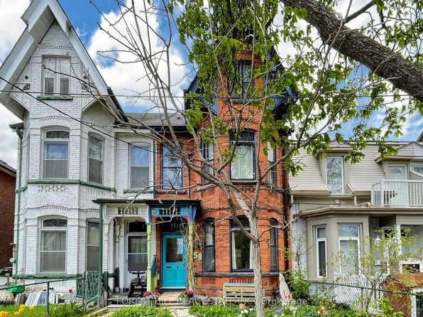 58 Nassau St, Toronto, ON M5T 1M2