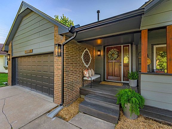 2nd image of 2337 S Linden Cir