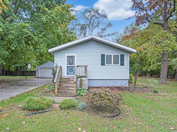 14877 160th Ave, Grand Haven, MI 49417