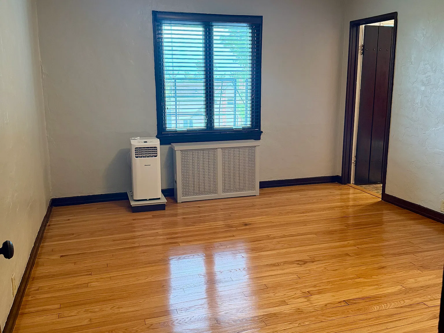 1 bed, 750 sqft, $1,195 — Photo 3
