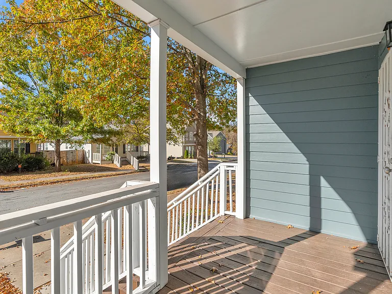 1040 Thomasville Estates Way SE — Photo 37