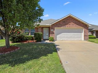 8132 Ruse Springs Ln, Fort Worth, TX 76131