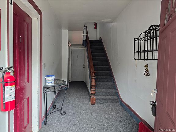 5th image of 17 N Clover Street