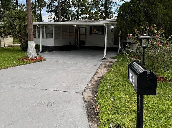 422 Forest Ln