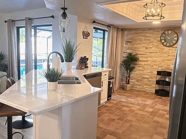 6237 Spring Hill Dr — Photo 10