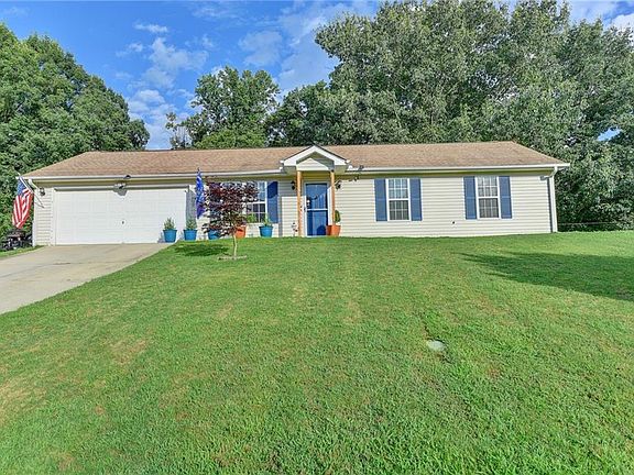 2nd image of 4726 Coker Dr