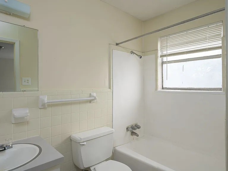 307 E Bryce Ave — Photo 17