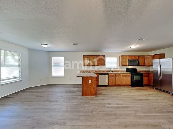 4th image of 2045 Old Glory Ln
