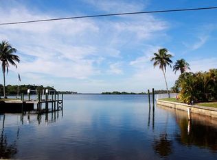 4877 E Riverside Dr, Fort Myers, FL 33905