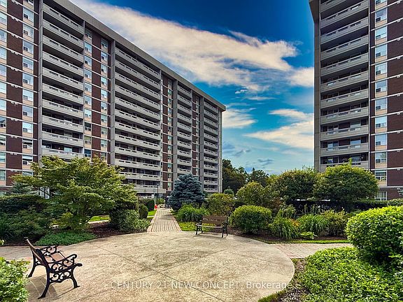 3rd image of 60 Inverlochy Blvd #606