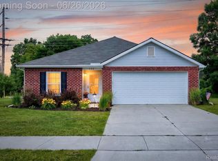 528 Turn Bull St, Lapeer, MI 48446