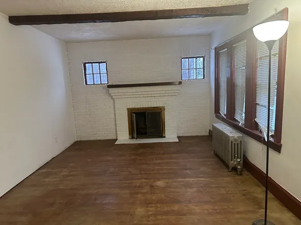 107 N Leyden St, Brockton, MA 02302