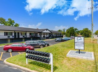 2475 S Commerce Rd #5, Walled Lake, MI 48390