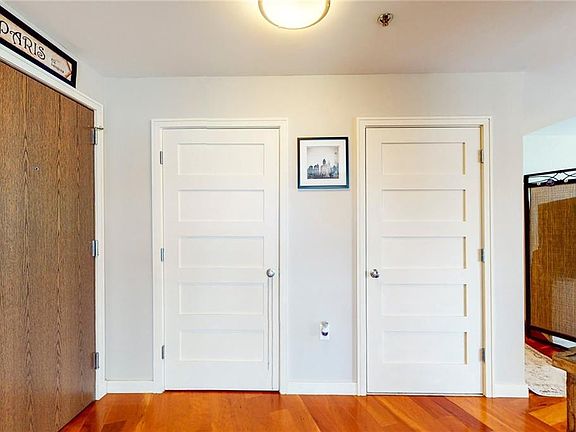 5th image of 100 Exchange St Unit 706