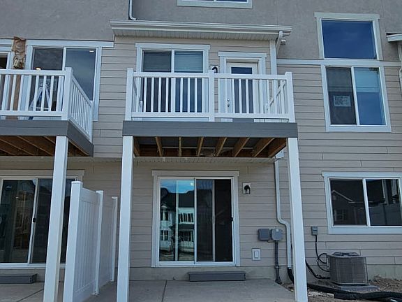2nd image of 1334 N Sage Dr